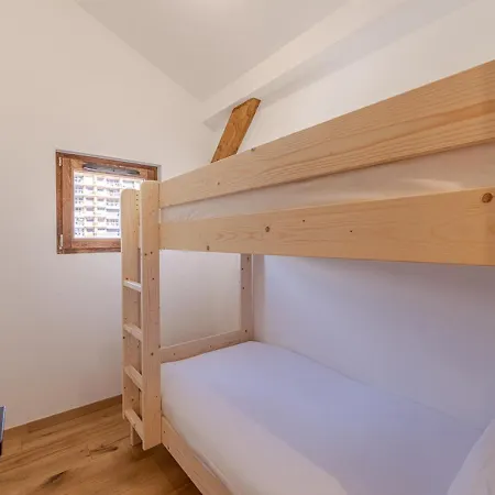 Penthouse Neuf 5 Pieces, Animaux Admis, Parking, - Fr-1-563-130 *